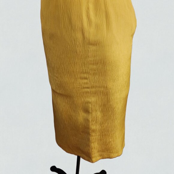 Amazing Vintage 1980's Valentino "Miss V" 2-Piece Floral Silk Skirt Suit - Picture 6 of 16